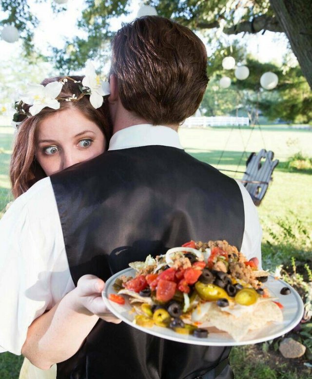 Weird And Funny Wedding Photos (40 pics)