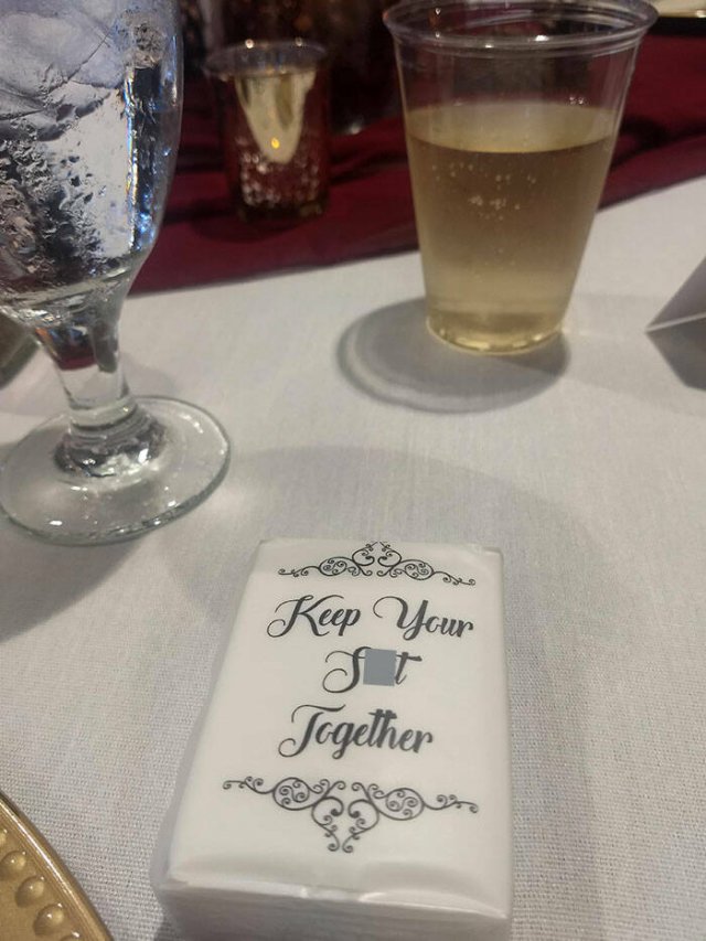Weird And Funny Wedding Photos (40 pics)