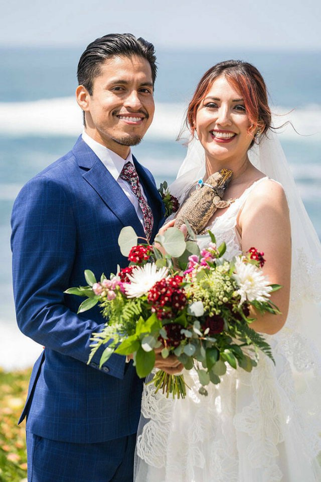 Weird And Funny Wedding Photos (40 pics)