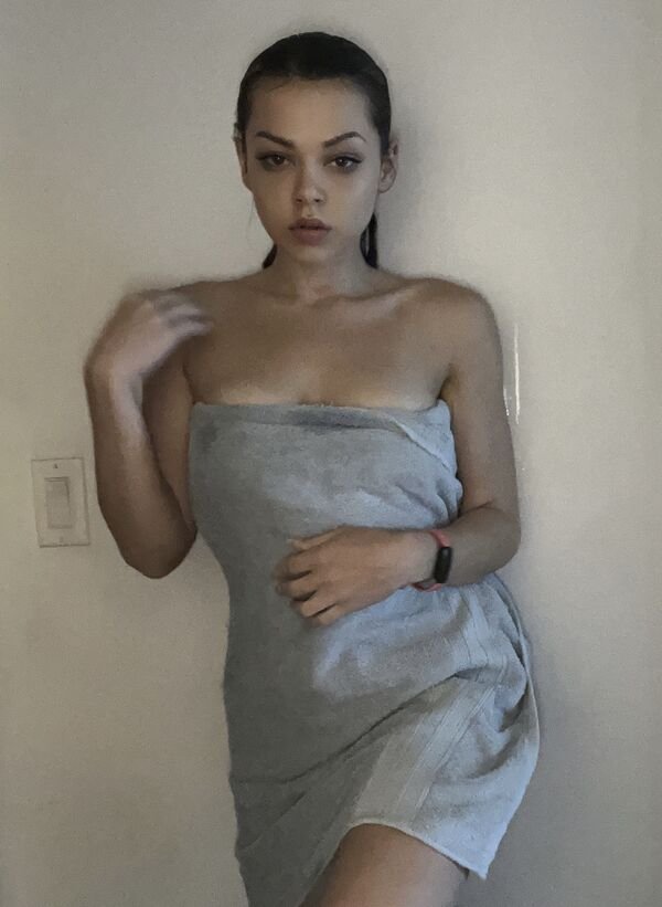Wet Girls (37 pics)