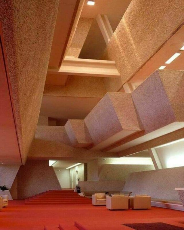 Brutal Buildings (30 pics)