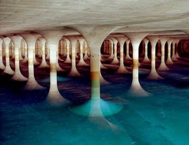 Brutal Buildings (30 pics)