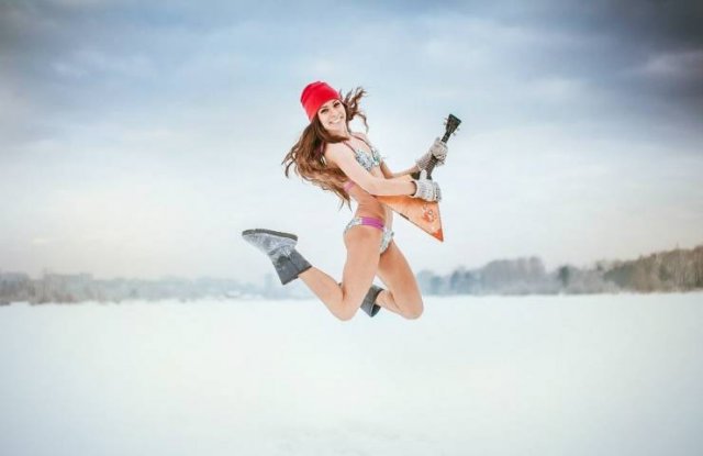 Winter Girls (21 pics)