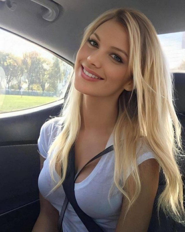 Cute Girls (49 pics)