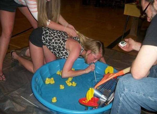 What Is Going On Here? (45 pics)
