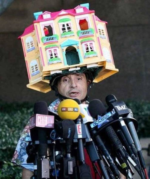 What Is Going On Here? (45 pics)