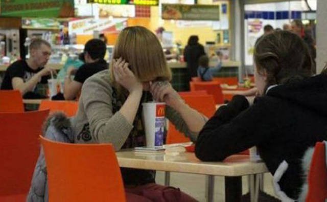 What Is Going On Here? (45 pics)
