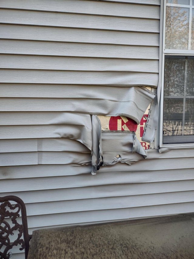 Bad Days Happen (37 pics)