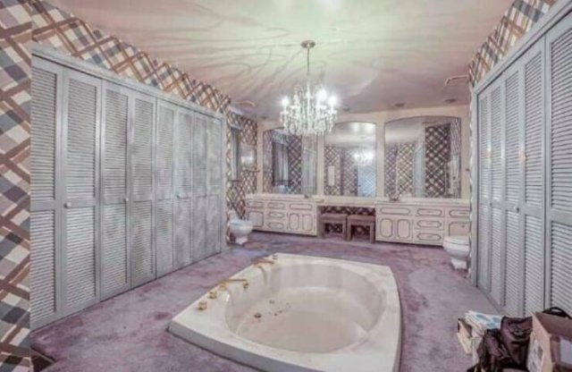 Unusual Property For Sale (29 pics)