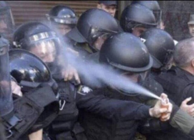 Instant Karma (18 pics)