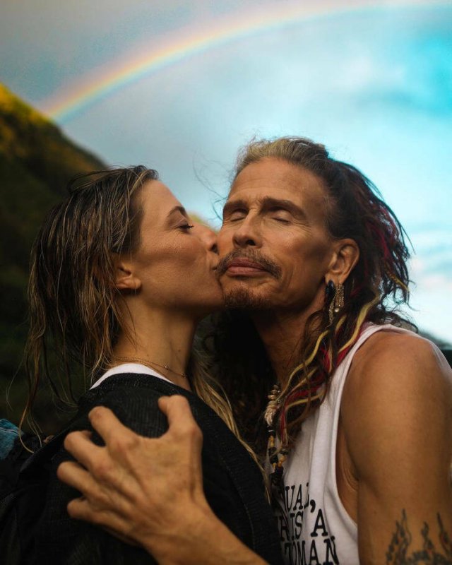 Famous Couples With Big Age Gap (28 pics)