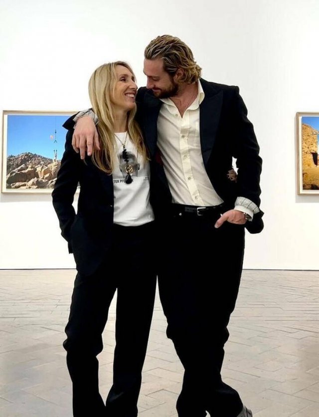 Famous Couples With Big Age Gap (28 pics)