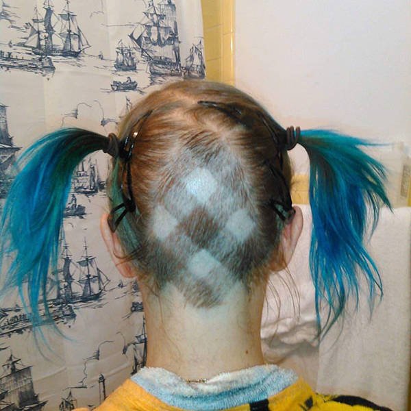 Terrible Haircuts (34 pics)