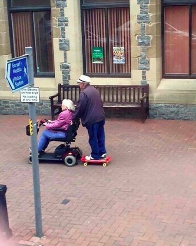 The Power Of Love (19 pics)