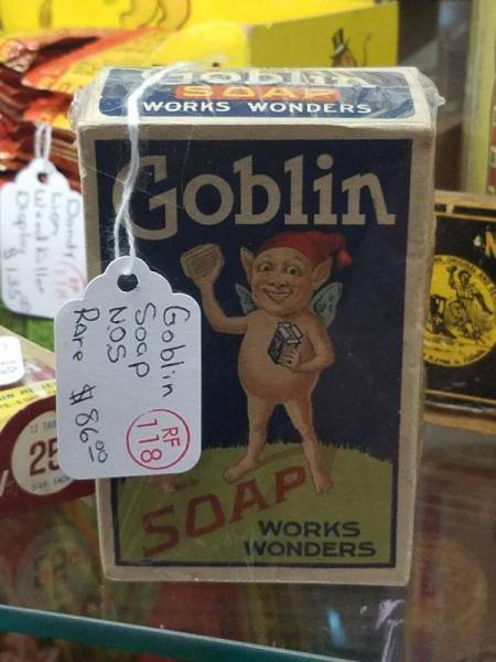 Unusual Finds In Thrift Shops (58 pics)
