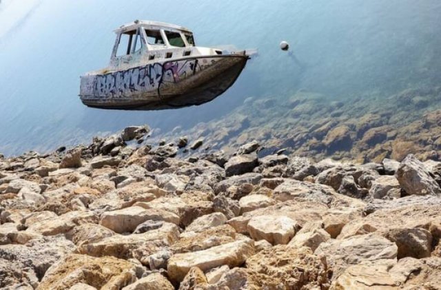 Look Twice (45 pics)