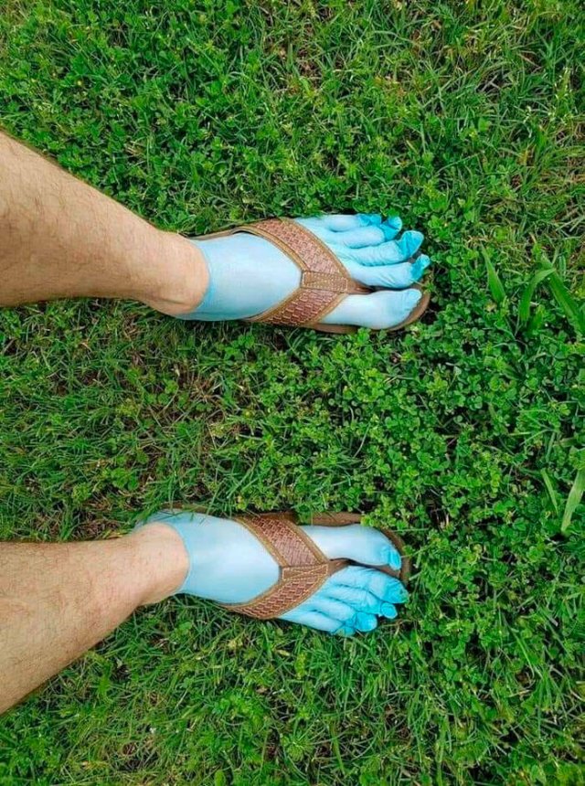 What Is Going On Here? (42 pics)
