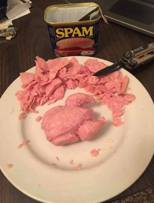 What Is Going On Here? (42 pics)