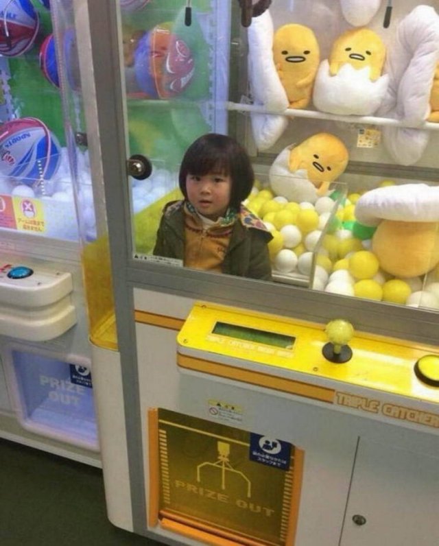 Strange Photos From Asian Countries (34 pics)