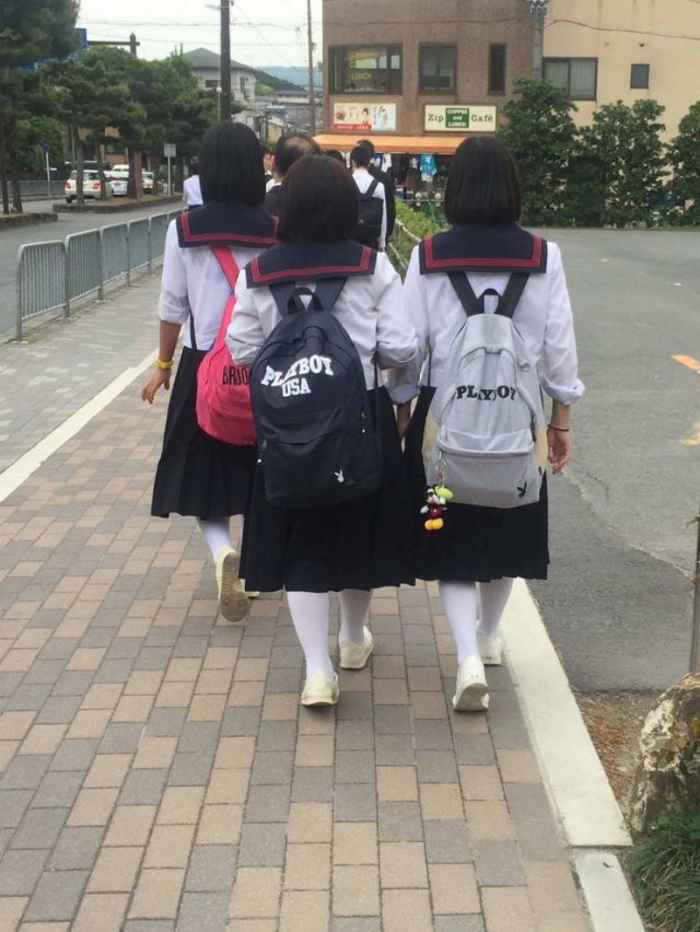 Strange Photos From Asian Countries (34 pics)