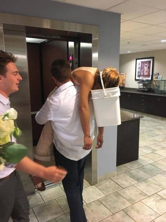 What Is Going On Here? (58 pics)