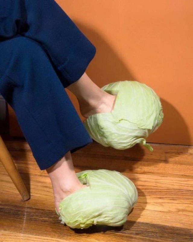 What Is Going On Here? (58 pics)