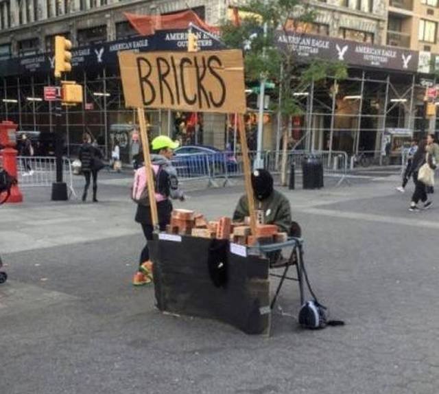 What Is Going On Here? (58 pics)