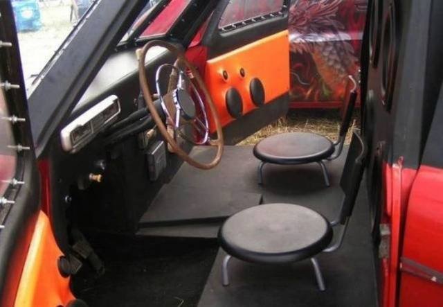 What Is Going On Here? (58 pics)