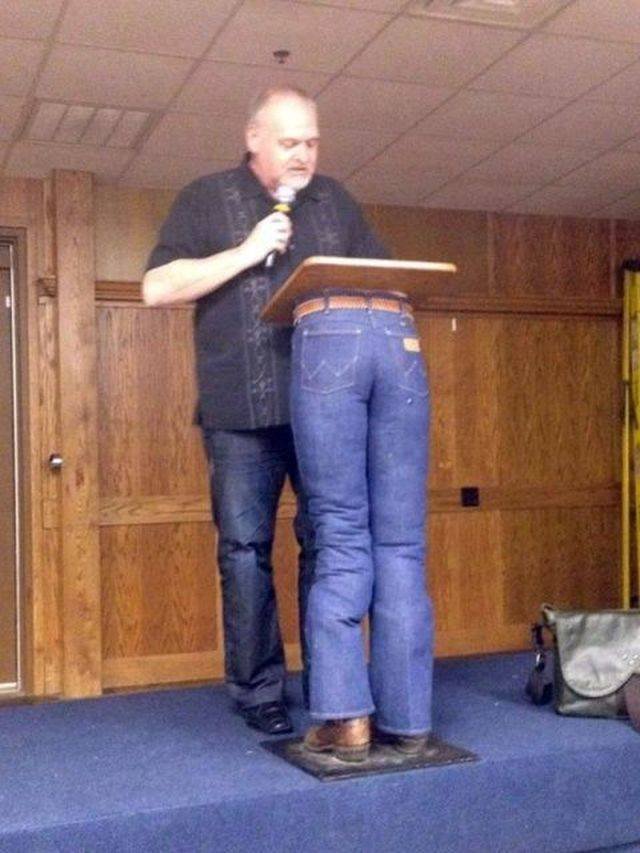 What Is Going On Here? (58 pics)