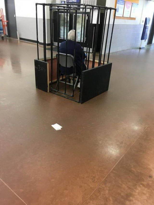 What Is Going On Here? (58 pics)