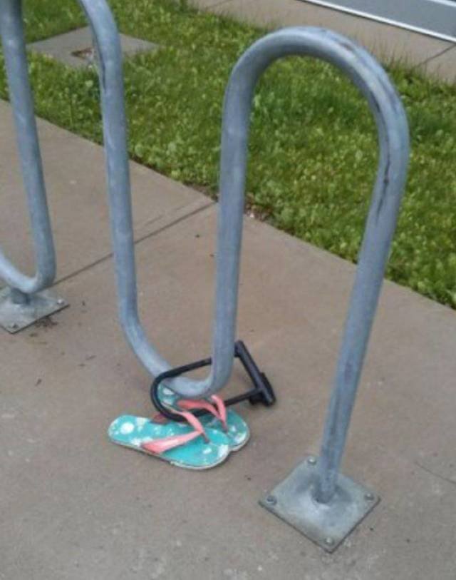 What Is Going On Here? (58 pics)