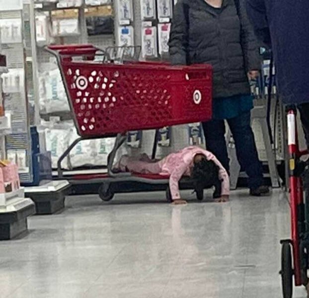 Life With Children Is Chaos (37 pics) Life With Children Is Chaos (37 pics)