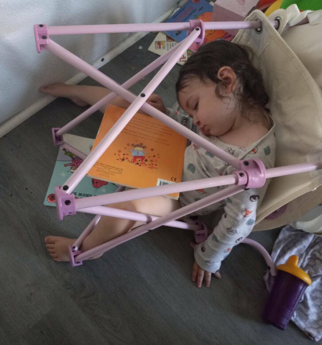 Life With Children Is Chaos (37 pics) Life With Children Is Chaos (37 pics)