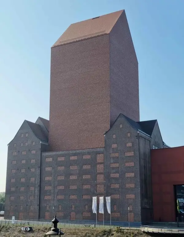 Unusual And Interesting Buildings (26 pics) Unusual And Interesting Buildings (26 pics)