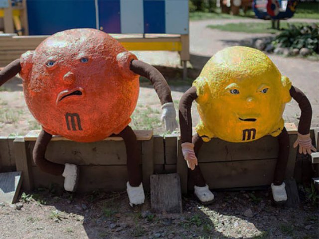 Creepy Playgrounds (23 pics)