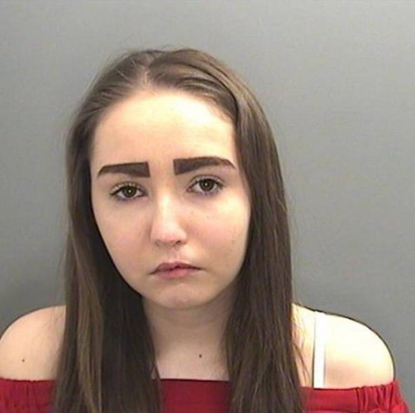 People With Crazy Eyebrows (23 pics)