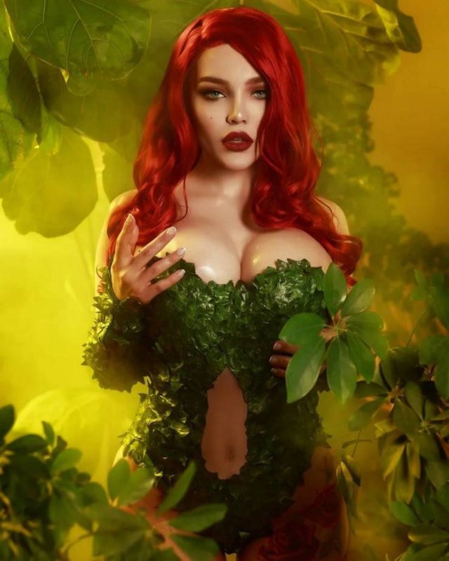 Cosplay Girls (38 pics)