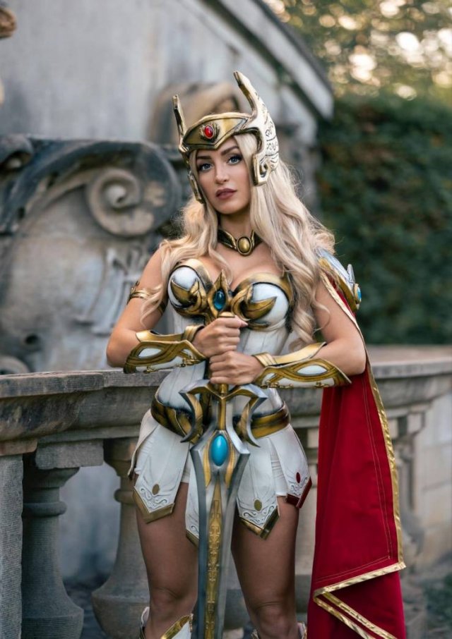 Cosplay Girls (38 pics)