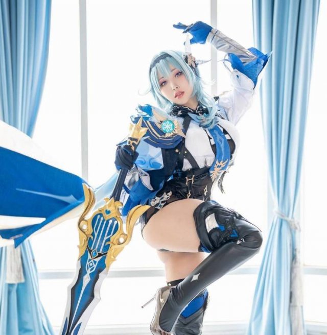 Cosplay Girls (38 pics)