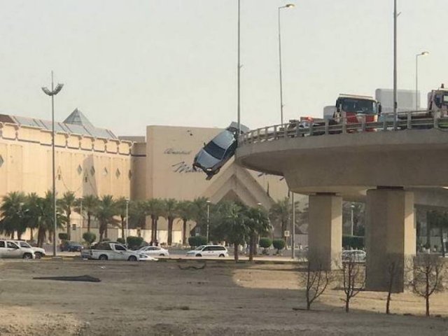Bad Drivers (25 pics)