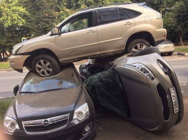 Bad Drivers (25 pics)