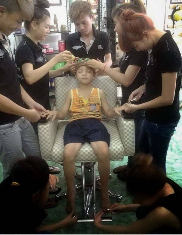 Odd Asians (39 pics)