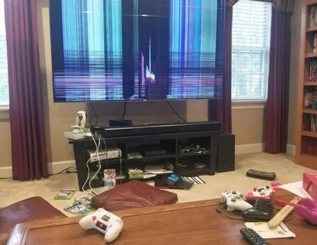 Bad Days Happen (33 pics)