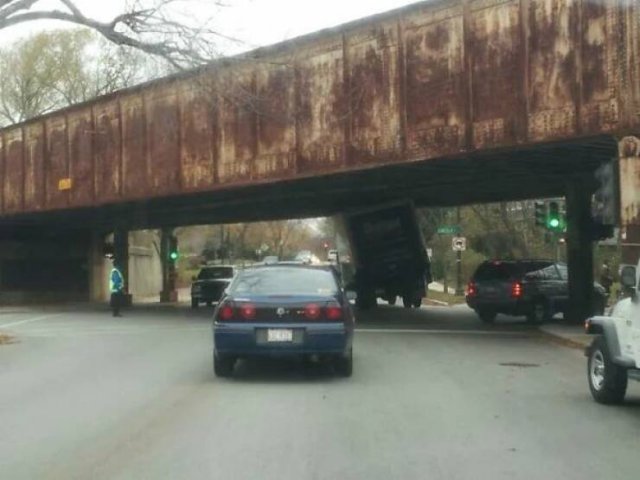 Bad Days Happen (33 pics)