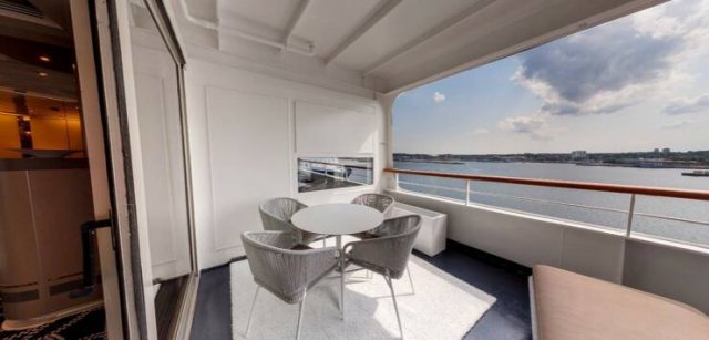 Old Cruise Liner Transformed Into A Floating Residential Building (25 pics)
