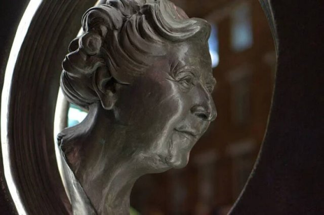 Strange Quirks Of Historical Figures (14 pics)