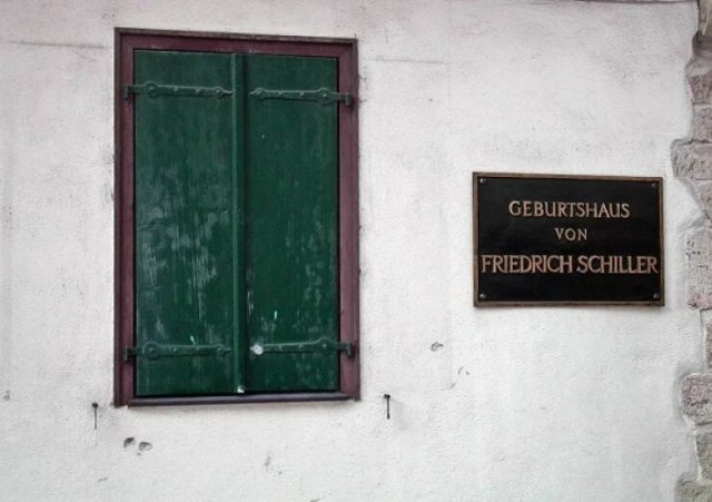 Strange Quirks Of Historical Figures (14 pics)
