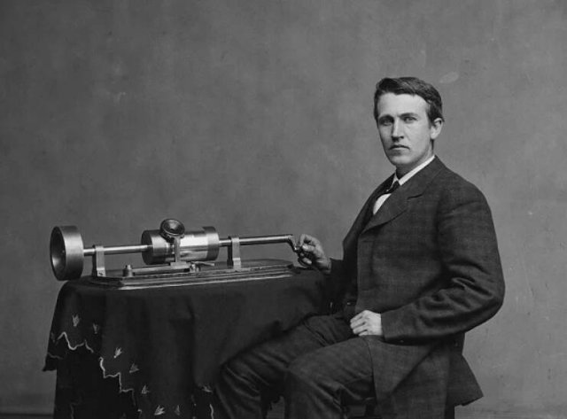 Strange Quirks Of Historical Figures (14 pics)