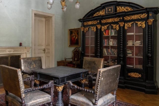 Awesome Abandoned Objects (20 pics)