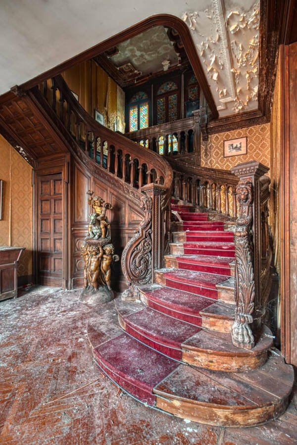 Awesome Abandoned Objects (20 pics)